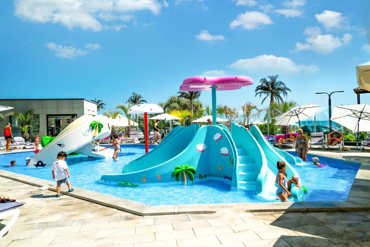 Alezzi Beach Resort Năvodari Eksteriør billede